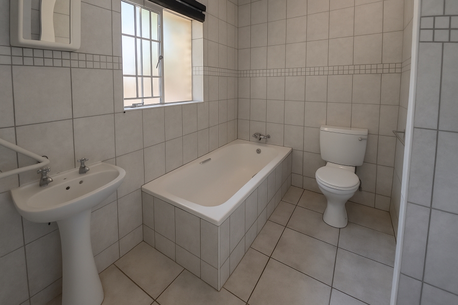 2 Bedroom Property for Sale in Safari Gardens North West